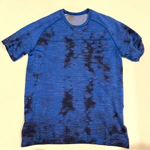 Lululemon T-Shirt Excellent Condition